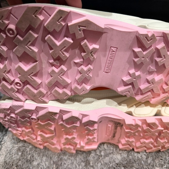 Burberry Pink & Orange Leather Platform Trainer - Picture 7 of 10